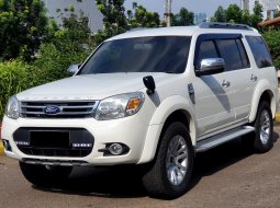 Ford Everest Limited AT 2014 Putih 4
