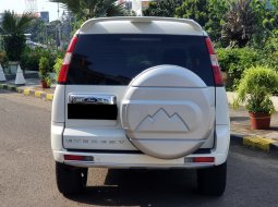 Ford Everest Limited AT 2014 Putih 6