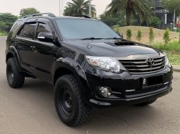 Toyota Fortuner G VNT Diesel A/T 2015 DP Minim