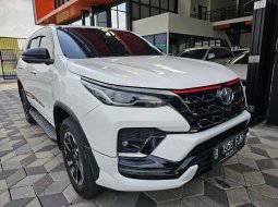 Toyota Fortuner 2.4 TRD AT 2021 SUV 2