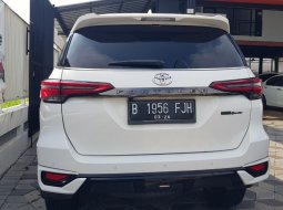 Toyota Fortuner 2.4 TRD AT 2021 SUV 11