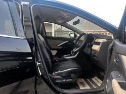 Mitsubishi Xpander Ultimate A/T 2022 Hitam 4