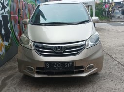 Honda Freed PSD 1.5 AT  2013 Gold Rapih Istimewa Bukan bekas tabrak dan banjir 1