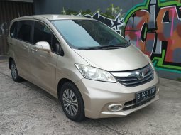 Honda Freed PSD 1.5 AT  2013 Gold Rapih Istimewa Bukan bekas tabrak dan banjir 3