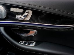 Km18rb Mercedes Benz E300 AMG Line (W213) CKD AT 2018 putih sunroof cash kredit proses bisa dibantu 12
