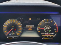Km18rb Mercedes Benz E300 AMG Line (W213) CKD AT 2018 putih sunroof cash kredit proses bisa dibantu 14