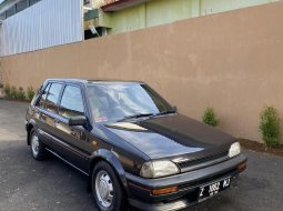 TOYOTA starlet kotak TAHUN 1990. ISI SILINDER 1300cc