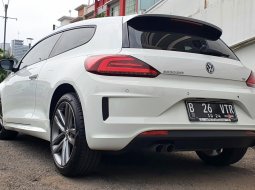 Volkswagen Scirocco 1.4 TSI R-Line Coupe Facelift Last Edition White on Black Pemakaian 2019 18