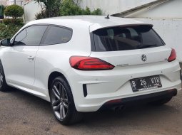Volkswagen Scirocco 1.4 TSI R-Line Coupe Facelift Last Edition White on Black Pemakaian 2019 24