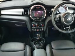 Mini Cooper 1.5 Hatch 3 Door AT 2019 Red On Black 5