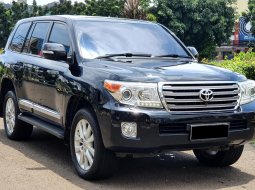 Toyota Land Cruiser VX200 4.5L UK Version Full Spek Diesel AT 2012 Black On Black