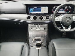 Mercedes Benz E350 AMG Line Panoramic (W213) AT 2019 Hitam Metalik 6