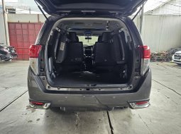 Toyota Innova Venturer 2.4 Diesel AT ( Matic ) 2017 / 2018 Abu² Tua Km 69rban Siap Pakai 11