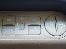 Km13rb Hyundai H1 H-1 2.4 Bensin AT Royale Facelift Pilotseat Hyper Silver Pemakaian 2019 NIK 2018 18