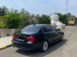 BMW 320i E90 2010 LCI Executive AT CKD Hitam 9