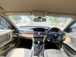 BMW 320i E90 2010 LCI Executive AT CKD Hitam 6