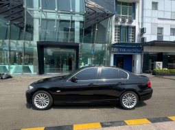 BMW 320i E90 2010 LCI Executive AT CKD Hitam 10