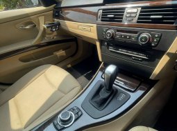 BMW 320i E90 2010 LCI Executive AT CKD Hitam 12