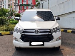 Km40rban Toyota Kijang Innova Q 2016 matic bensin cash kredit proses bisa dibantu ktp daerah jg bisa