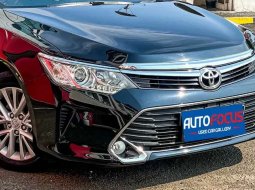 Toyota Camry 2.5 V AT Facelift Warna Favorit Hitam Metalik NIK 2018