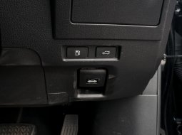 Jual mobil Lexus ES 300H Matic 2018 - Mobil mewah 14