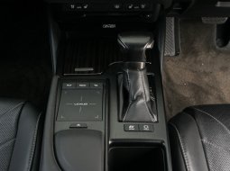 Jual mobil Lexus ES 300H Matic 2018 - Mobil mewah 20