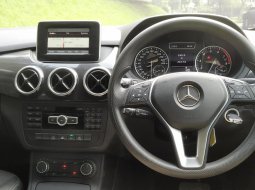 Mercedes-Benz B-CLass B 200 2013 Hitam KM26Ribuan TGN 1 6