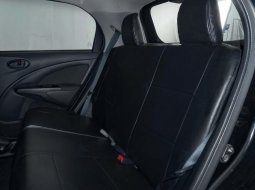 Toyota Etios Valco G Mt 2015 8