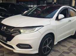 Honda HR-V Prestige 2020 3