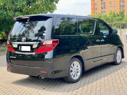 Toyota Alphard X 5