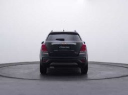 Chevrolet TRAX 1.4 Premier AT 2018 Abu-abu Murah 3