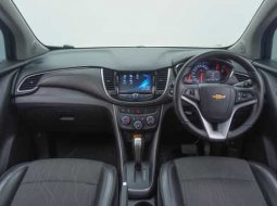 Chevrolet TRAX 1.4 Premier AT 2018 Abu-abu Murah 8