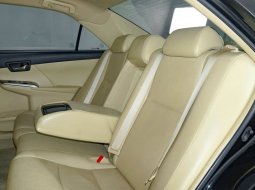 Toyota Camry 2.5 V 2018 11