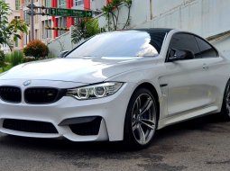 BMW M4 F82 3.0 L6 Coupe 2014 putih km20rban cash kredit proses bisa dibantu 3