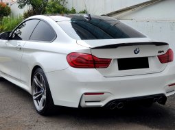 BMW M4 F82 3.0 L6 Coupe 2014 putih km20rban cash kredit proses bisa dibantu 5