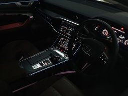 New Model Audi A6 2.0L 40TSFI AT 2023 White On Brown, VERY LOW KM 2RIBU ASLI SUPER ANTIK 16