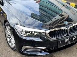BMW 520i Luxury Line CKD AT 2018 Black On Brown 23