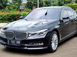 BMW 740 Li (G12) Pure Excellence CKD AT 2018 Hitam Metalik