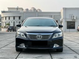 Toyota Camry V At 2012 3
