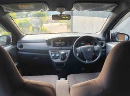 Toyota Calya 1.2 G MT Manual Facelift Hitam 2022 5