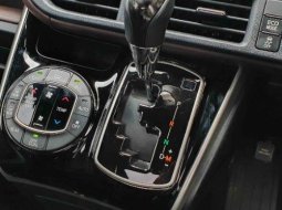 Toyota Voxy 2.0 2019  9