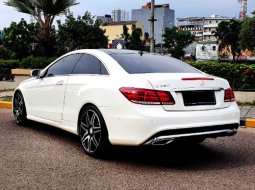 Mercedes Benz E 250 Coupe AMG Line CBU (C207) Facelift AT 2013 White On Red 11