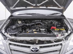 Toyota Kijang Innova E 2.0 2015 Silver 8