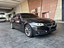 BMW 5 Series 520i 2015 1