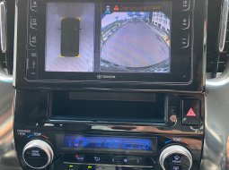 Toyota Vellfire 2.5 G A/T 2018 Black on Black Low km 50Rban Like New  11