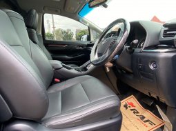Toyota Vellfire 2.5 G A/T 2018 Black on Black Low km 50Rban Like New  21