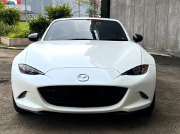 Jual mobil Mazda MX-5 Miata Roadster 2018 Like New Low KM 4Rb Record Mazda   1