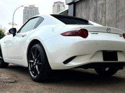 Jual mobil Mazda MX-5 Miata Roadster 2018 Like New Low KM 4Rb Record Mazda   3