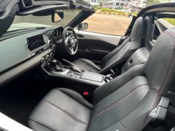 Jual mobil Mazda MX-5 Miata Roadster 2018 Like New Low KM 4Rb Record Mazda   8