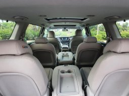 Kia Grand Sedona 2.2 CRDI Diesel Sunroof AT Facelift Putih 2018 6